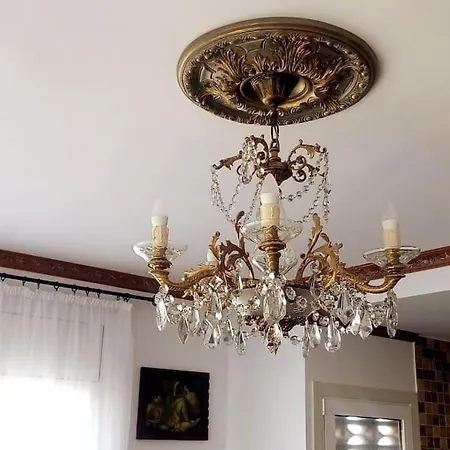 Luxury Apartment *